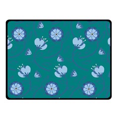 Floral-seamless-pattern Fleece Blanket (Small)