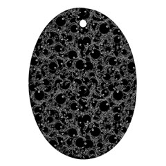 Black And Alien Drawing Motif Pattern Ornament (Oval)