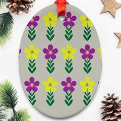 Pattern Flowers Art Creativity Ornament (Oval)