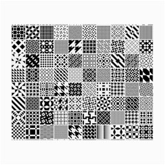 Black And White Geometric Patterns Small Glasses Cloth