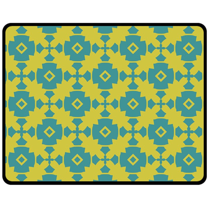 Pattern 4 Fleece Blanket (Medium)