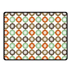 Quatrefoil Fleece Blanket (small) by GardenOfOphir