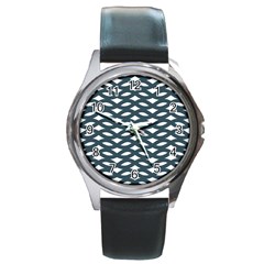 Lattice Pattern Round Metal Watch by GardenOfOphir