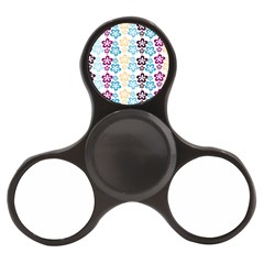 Pattern 104 Finger Spinner by GardenOfOphir