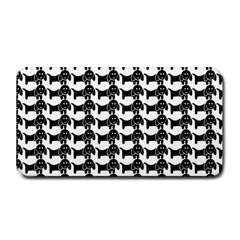 Pattern 156 Medium Bar Mat by GardenOfOphir