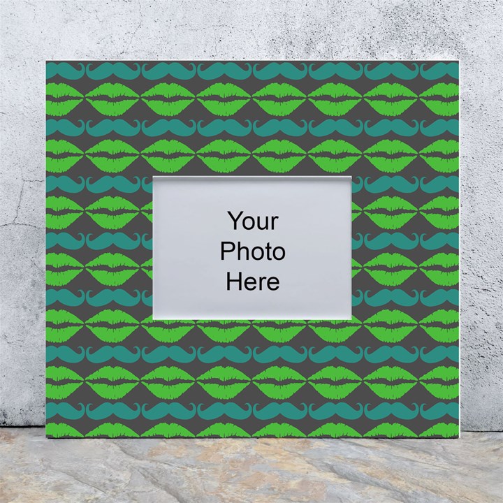 Pattern 179 White Wall Photo Frame 5  x 7 