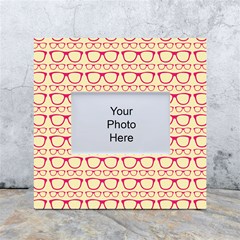 Pattern 196 White Box Photo Frame 4  x 6 