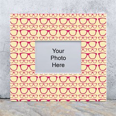 Pattern 196 White Wall Photo Frame 5  x 7 