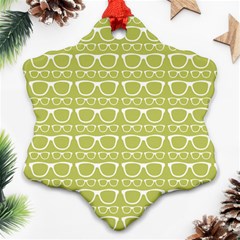 Pattern 199 Ornament (snowflake) by GardenOfOphir