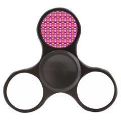 Pattern 211 Finger Spinner by GardenOfOphir