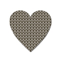 Pattern 228 Heart Magnet by GardenOfOphir