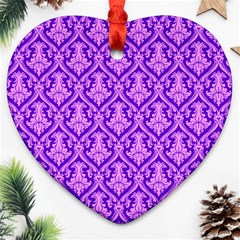 Pattern 245 Ornament (heart) by GardenOfOphir