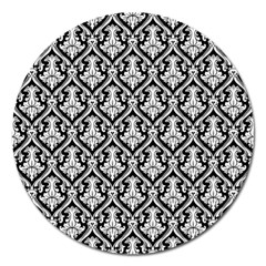 Pattern 246 Magnet 5  (round) by GardenOfOphir