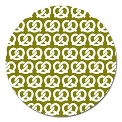 Olive Pretzel Illustrations Pattern Magnet 5  (round) by GardenOfOphir