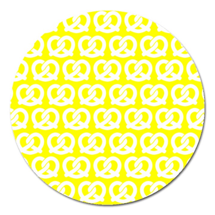 Yellow Pretzel Illustrations Pattern Magnet 5  (Round)