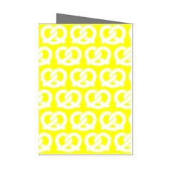 Yellow Pretzel Illustrations Pattern Mini Greeting Cards (pkg Of 8)