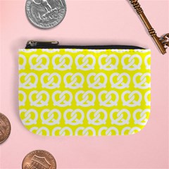 Yellow Pretzel Illustrations Pattern Mini Coin Purse