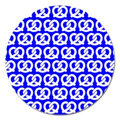 Blue Pretzel Illustrations Pattern Magnet 5  (round) by GardenOfOphir