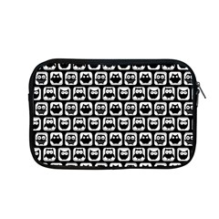 Black And White Owl Pattern Apple Macbook Pro 13  Zipper Case by GardenOfOphir