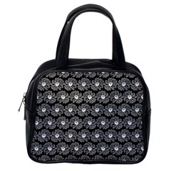 Black And White Gerbera Daisy Vector Tile Pattern Classic Handbag (one Side) by GardenOfOphir