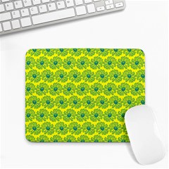 Gerbera Daisy Vector Tile Pattern Small Mousepad by GardenOfOphir