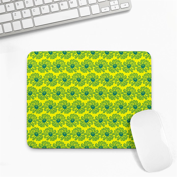 Gerbera Daisy Vector Tile Pattern Small Mousepad