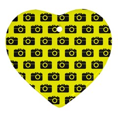 Modern Chic Vector Camera Illustration Pattern Ornament (heart) by GardenOfOphir