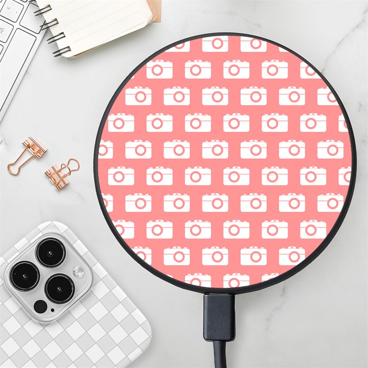 Modern Chic Vector Camera Illustration Pattern Wireless Fast Charger(Black)