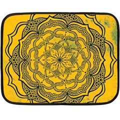 Mandala Vintage Painting Flower Fleece Blanket (mini)