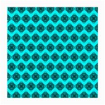 Abstract Knot Geometric Tile Pattern Medium Glasses Cloth (2 Sides) Back