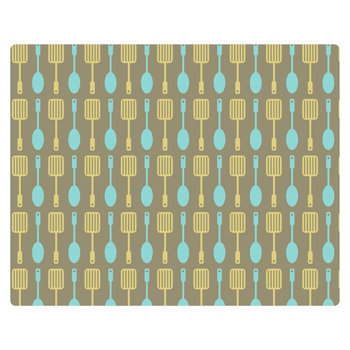 Spatula Spoon Pattern Premium Plush Fleece Blanket (Medium)