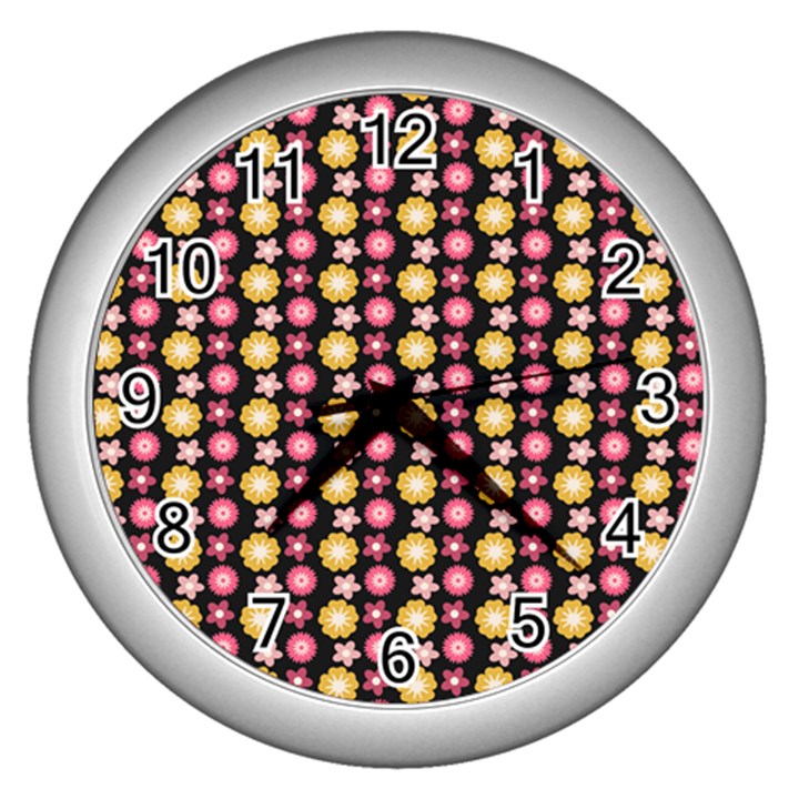 Cute Floral Pattern Wall Clock (Silver)