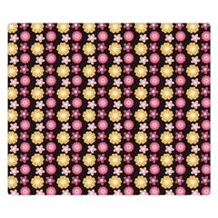 Cute Floral Pattern Premium Plush Fleece Blanket (small)