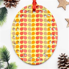 Colorful Leaf Pattern Ornament (oval Filigree) by GardenOfOphir