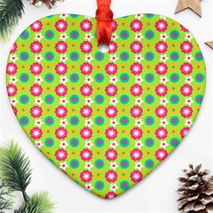 Cute Floral Pattern Ornament (Heart)