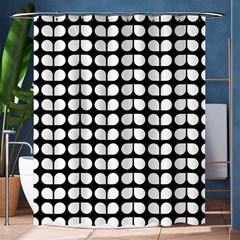 Black And White Leaf Pattern Shower Curtain 60  X 72  (medium)  by GardenOfOphir