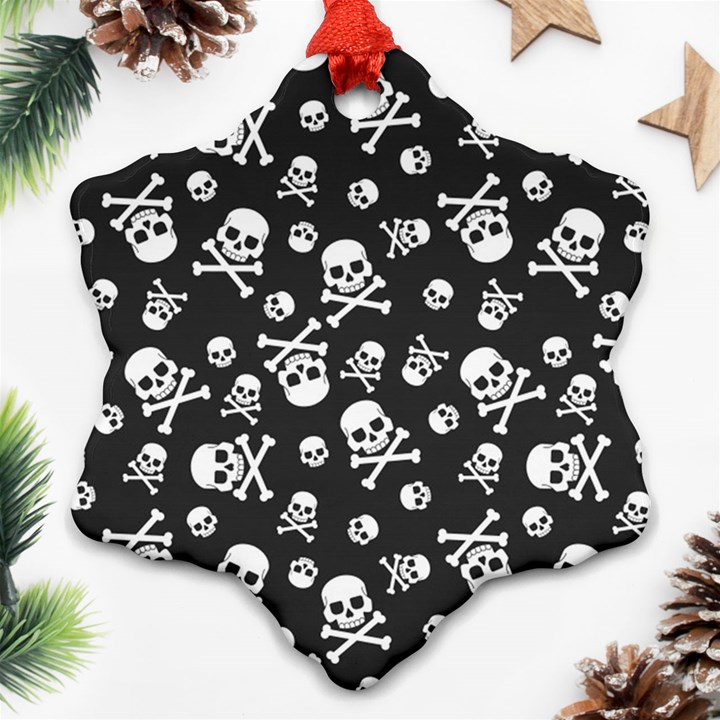 Skull-crossbones-seamless-pattern-holiday-halloween-wallpaper-wrapping-packing-backdrop Snowflake Ornament (Two Sides)