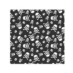 Skull-crossbones-seamless-pattern-holiday-halloween-wallpaper-wrapping-packing-backdrop Square Satin Scarf (30  X 30 ) by Ravend