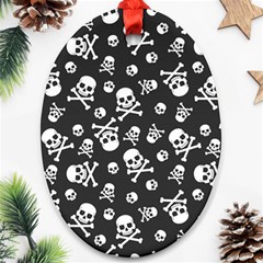 Skull Crossbones Seamless Pattern Holiday-halloween-wallpaper Wrapping Packing Backdrop Ornament (oval)