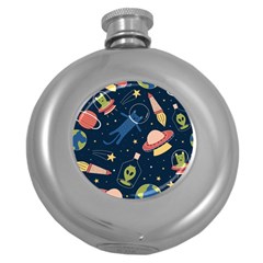 Seamless-pattern-with-funny-aliens-cat-galaxy Round Hip Flask (5 Oz) by Salman4z