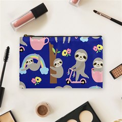 Hand-drawn-cute-sloth-pattern-background Cosmetic Bag (medium) by Salman4z