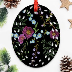 Embroidery-trend-floral-pattern-small-branches-herb-rose Ornament (oval Filigree)