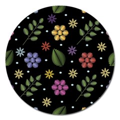 Embroidery-seamless-pattern-with-flowers Magnet 5  (round) by Salman4z