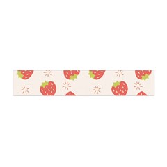 Strawberries-pattern-design Premium Plush Fleece Scarf (mini) by Salman4z