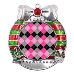 Seamless-argyle-pattern Metal X mas Ribbon With Red Crystal Round Ornament