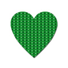 Green Christmas Tree Pattern Background Heart Magnet by pakminggu