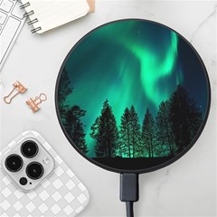 Aurora Northern Lights Phenomenon Atmosphere Sky Wireless Fast Charger(black) by pakminggu