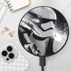 Stormtrooper Wireless Fast Charger(black) by Bakwanart