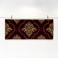 Vector Gold Ornament Pattern Seamless Damask Hand Towel by danenraven