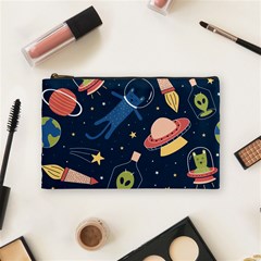 Seamless-pattern-with-funny-aliens-cat-galaxy Cosmetic Bag (medium) by Wav3s